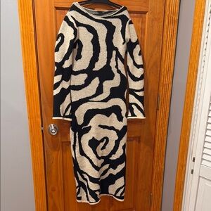 SHEIN Black and White Bodycon Dress Bateau Neckline 3/4 Sleeve